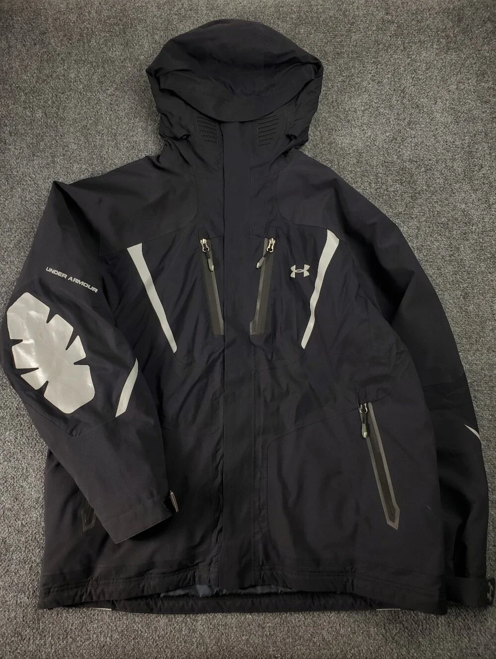 Under Armour Storm Ski Jacket XL Black Hooded Waterproof Reflective Insulated